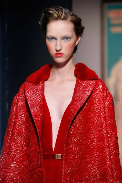 Look 8